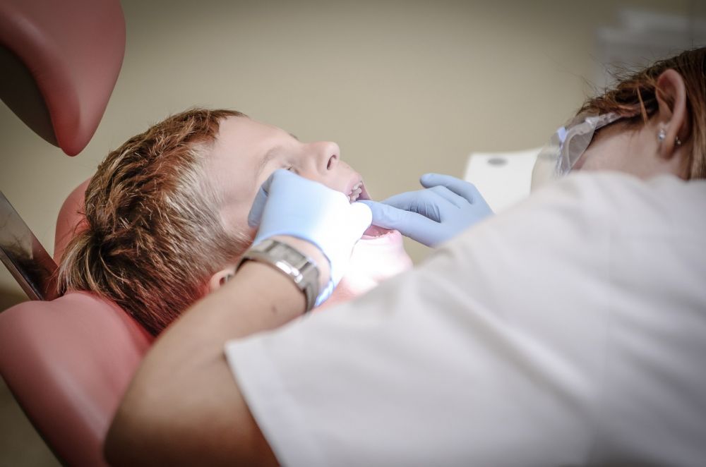 Tannbleking hos tannlegen: Et trygt og effektivt alternativ for et blendende smil
